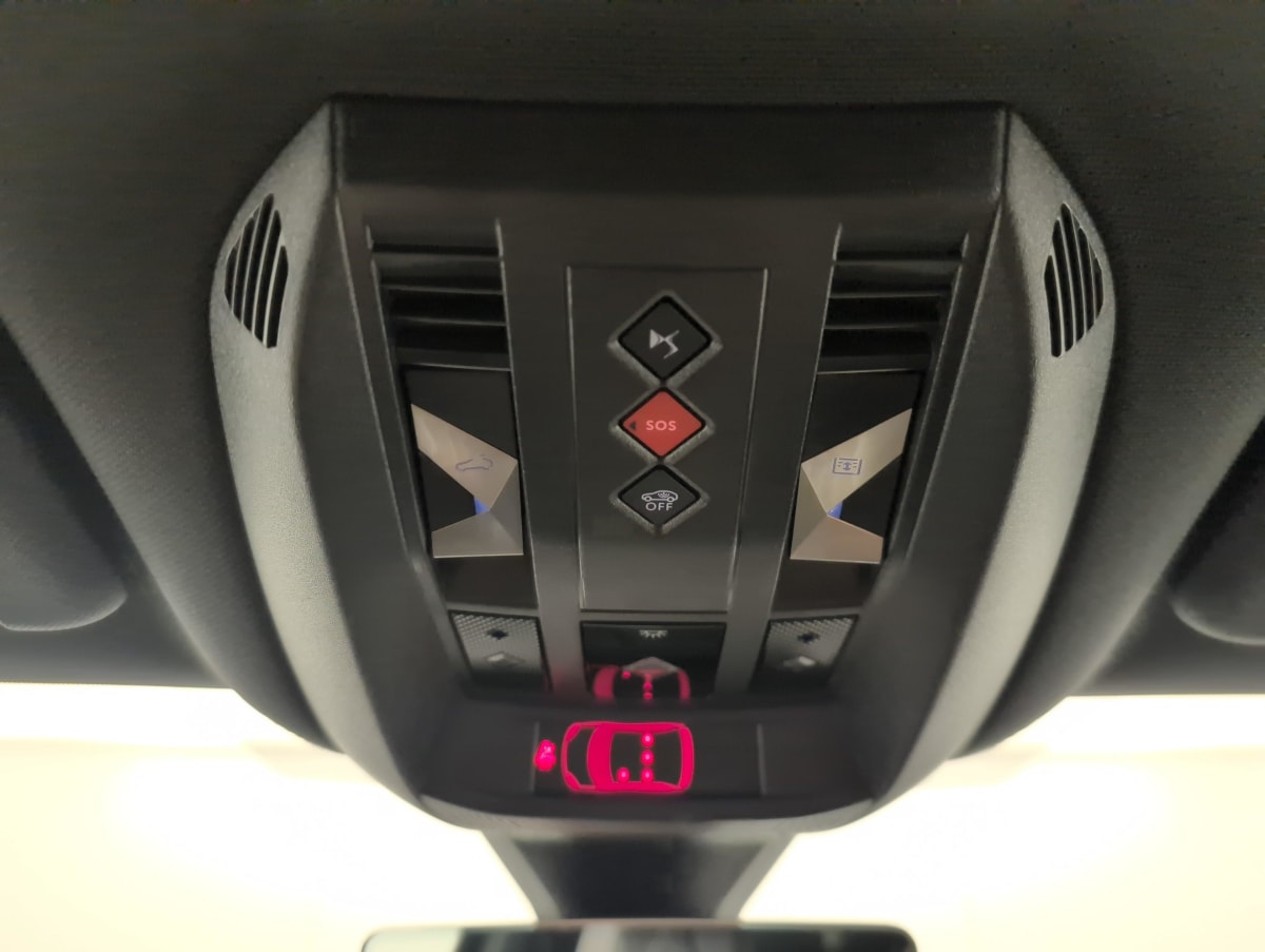 DS DS7 Crossback - Image 19