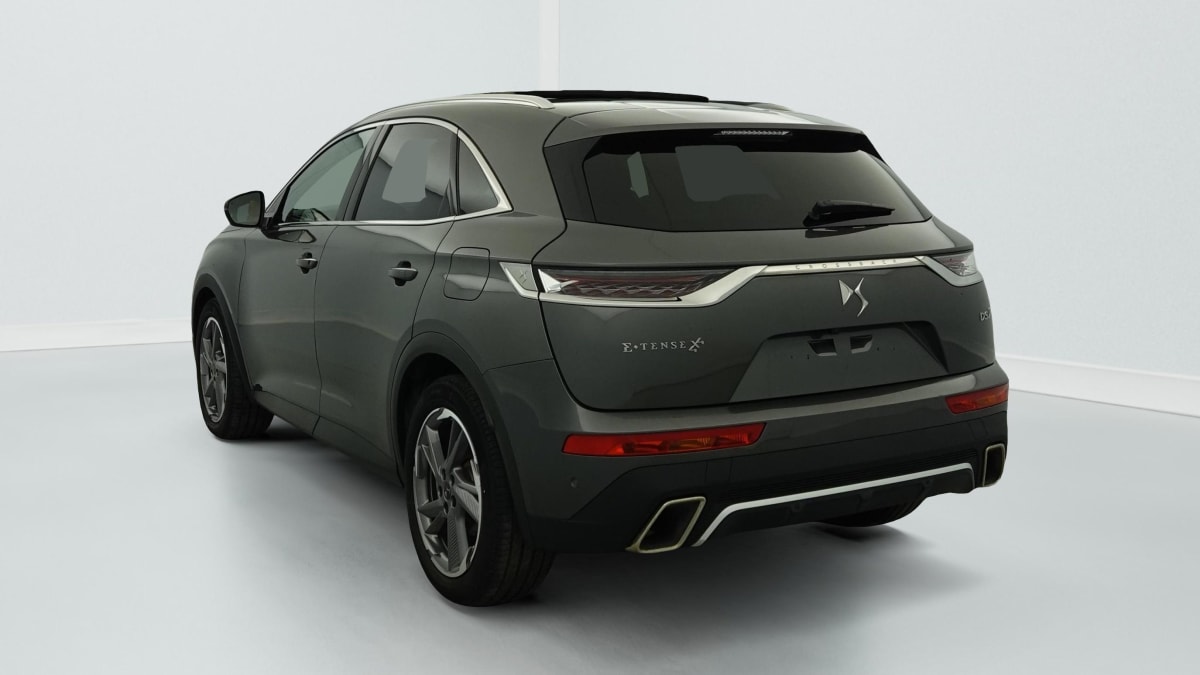DS DS7 CROSSBACK HYBRIDE E-TENSE 300 EAT8 4X4 RIVOLI
