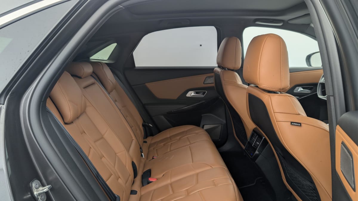 DS DS7 Crossback - Image 10