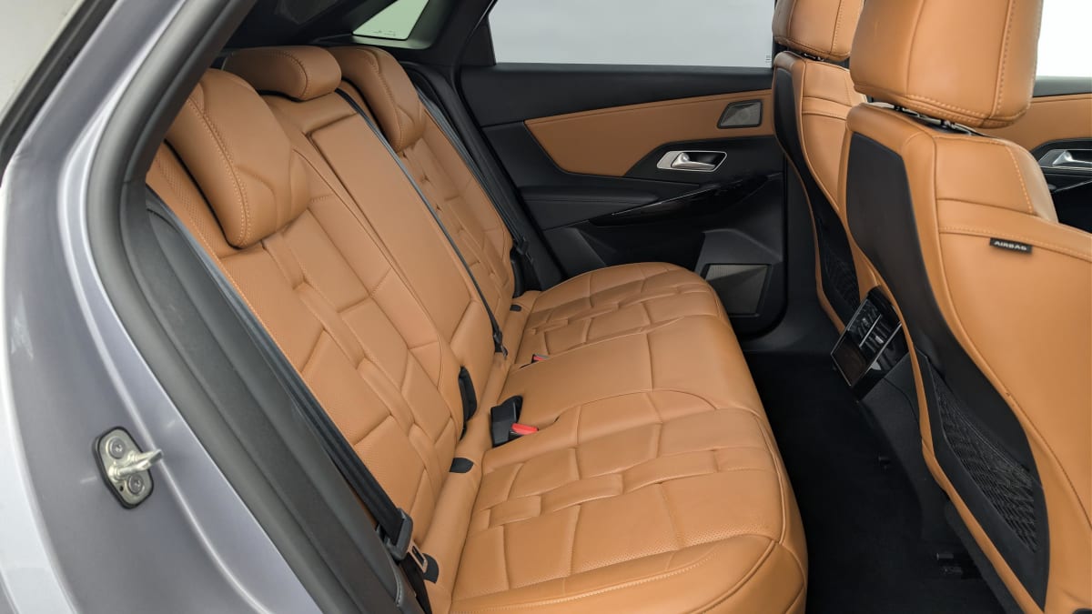 DS DS7 CROSSBACK HYBRIDE E-TENSE 300 EAT8 4X4 RIVOLI