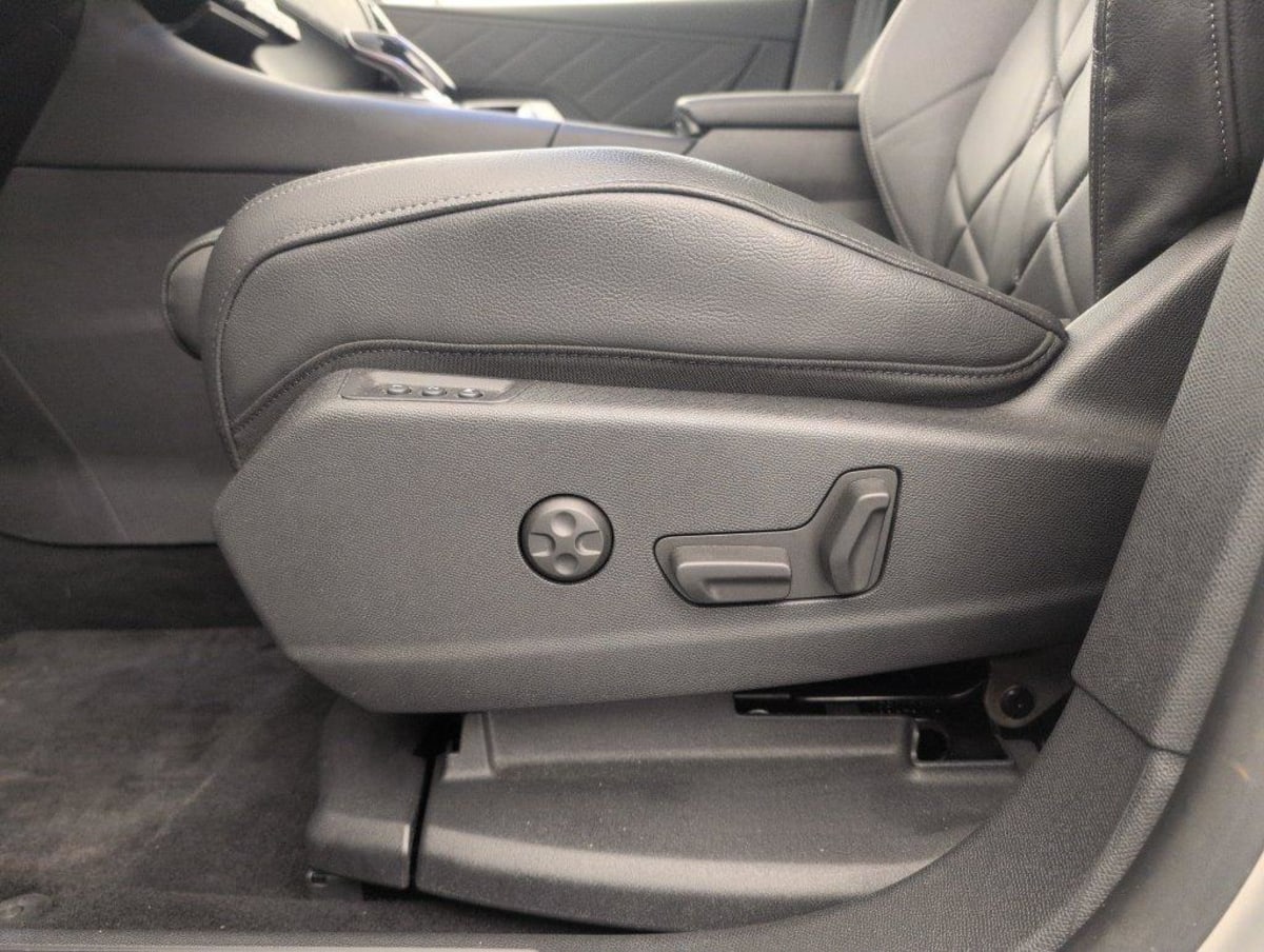 DS DS7 Crossback - Image 21