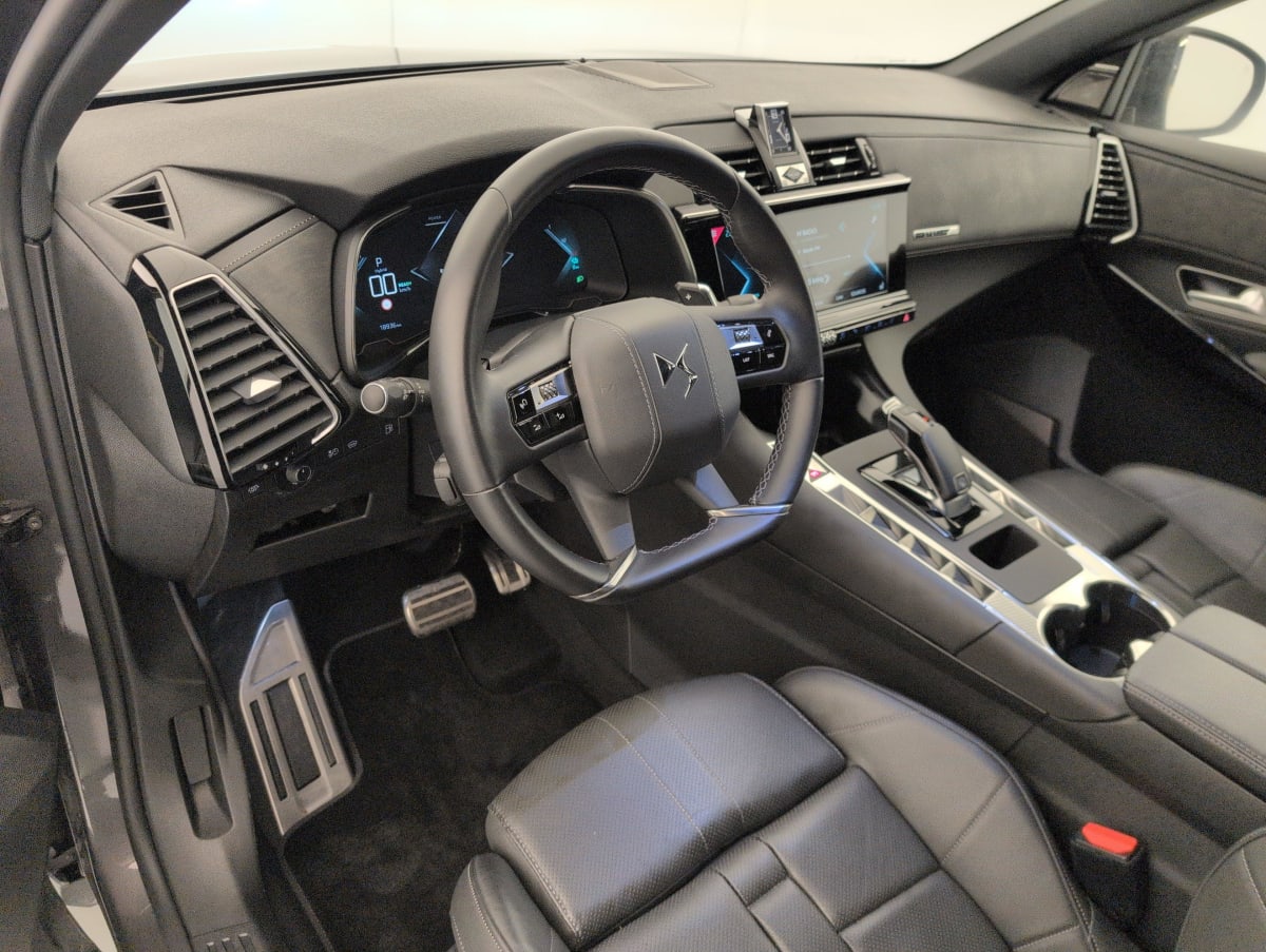 DS DS7 Crossback - Image 16