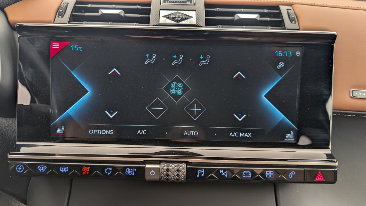 DS DS7 Crossback - Image 20