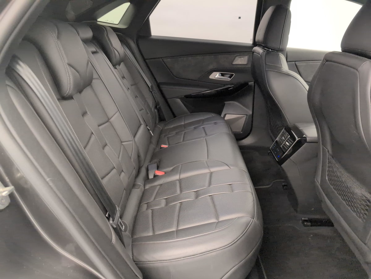 DS DS7 Crossback - Image 10