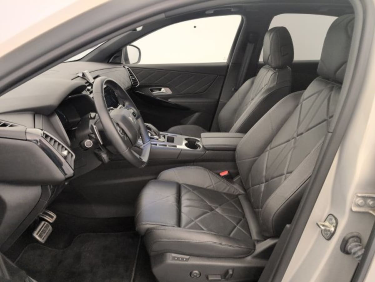 DS DS7 Crossback - Image 16