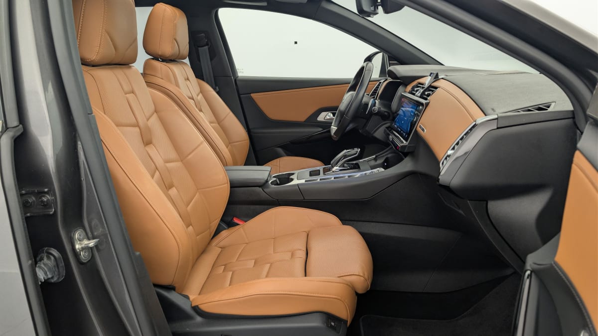 DS DS7 CROSSBACK HYBRIDE E-TENSE 300 EAT8 4X4 RIVOLI