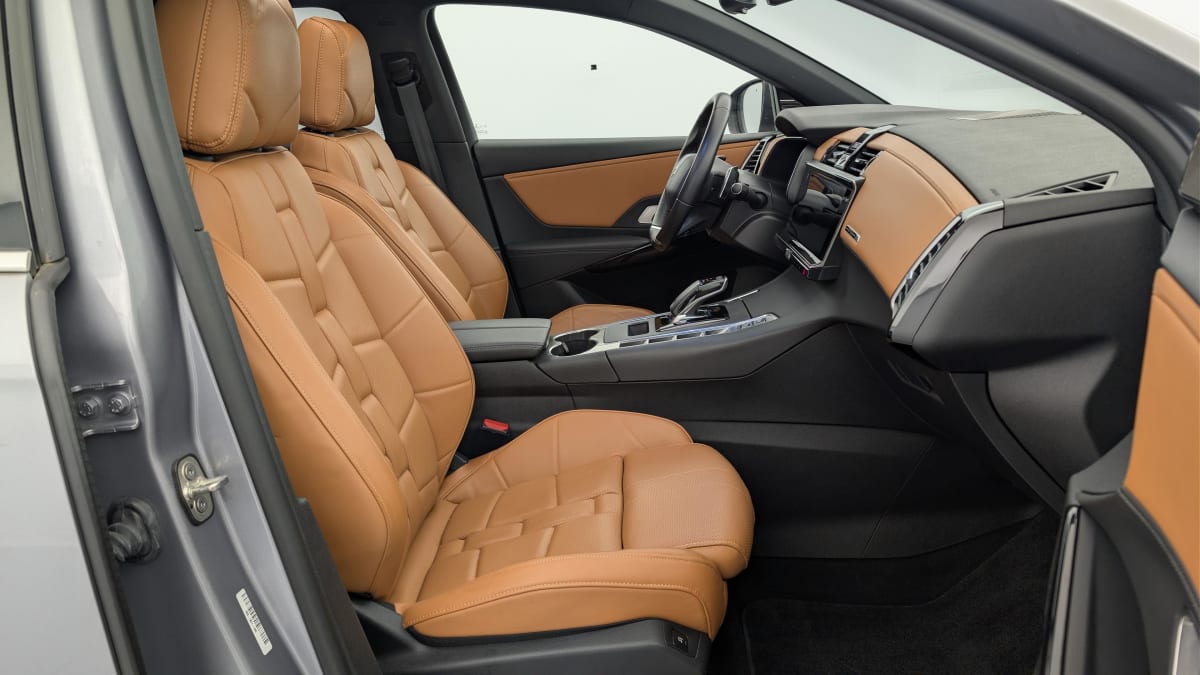 DS DS7 CROSSBACK HYBRIDE E-TENSE 300 EAT8 4X4 RIVOLI