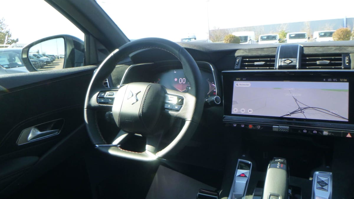 DS DS7 BLUEHDI 130 EAT8 PALLAS