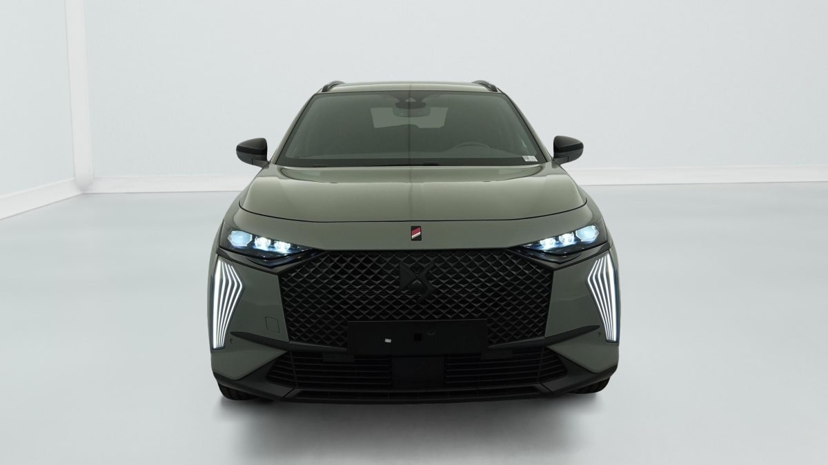 DS DS7 HYBRIDE RECHARGEABLE E-TENSE 300 EAT8 4X4 PERFORMANCE LINE +