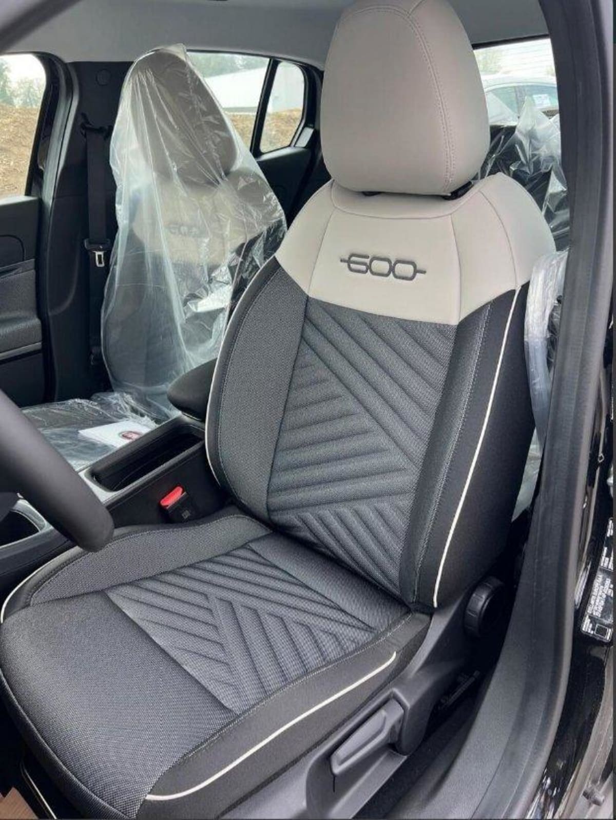 FIAT 600 1.2 HYBRID 136CH DCT6