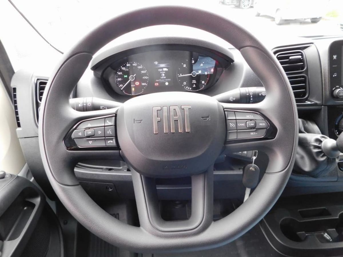 FIAT DUCATO FOURGON DUCATO FGN TOLE L3H2 (LH2) 3.5 T MAXI 140 CH