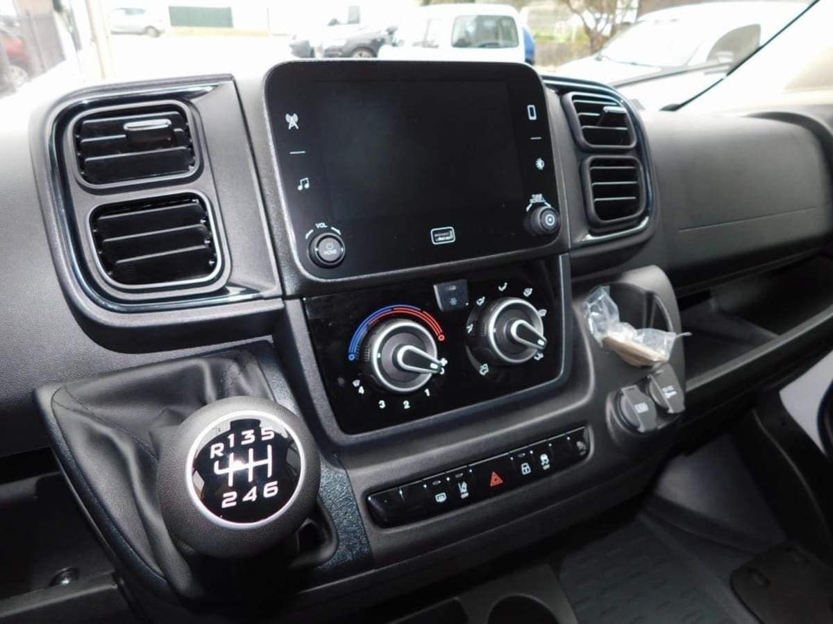 FIAT DUCATO FOURGON DUCATO FGN TOLE L3H2 (LH2) 3.5 T MAXI 140 CH