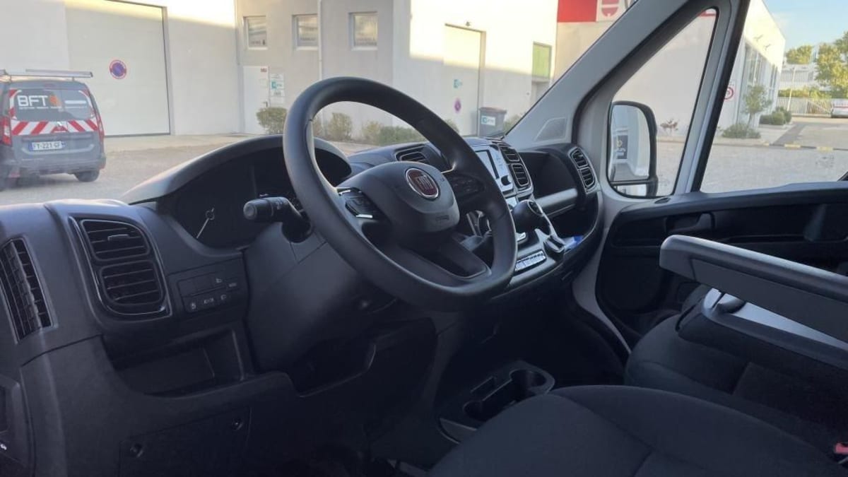 FIAT DUCATO FOURGON TOLE 3.0 M H2 H3-POWER 140 CH