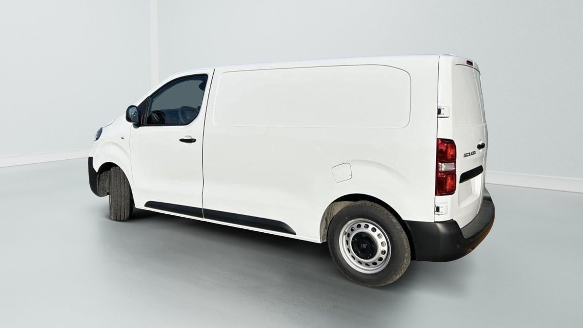 FIAT SCUDO FOURGON BLUEHDI 145 M EAT8