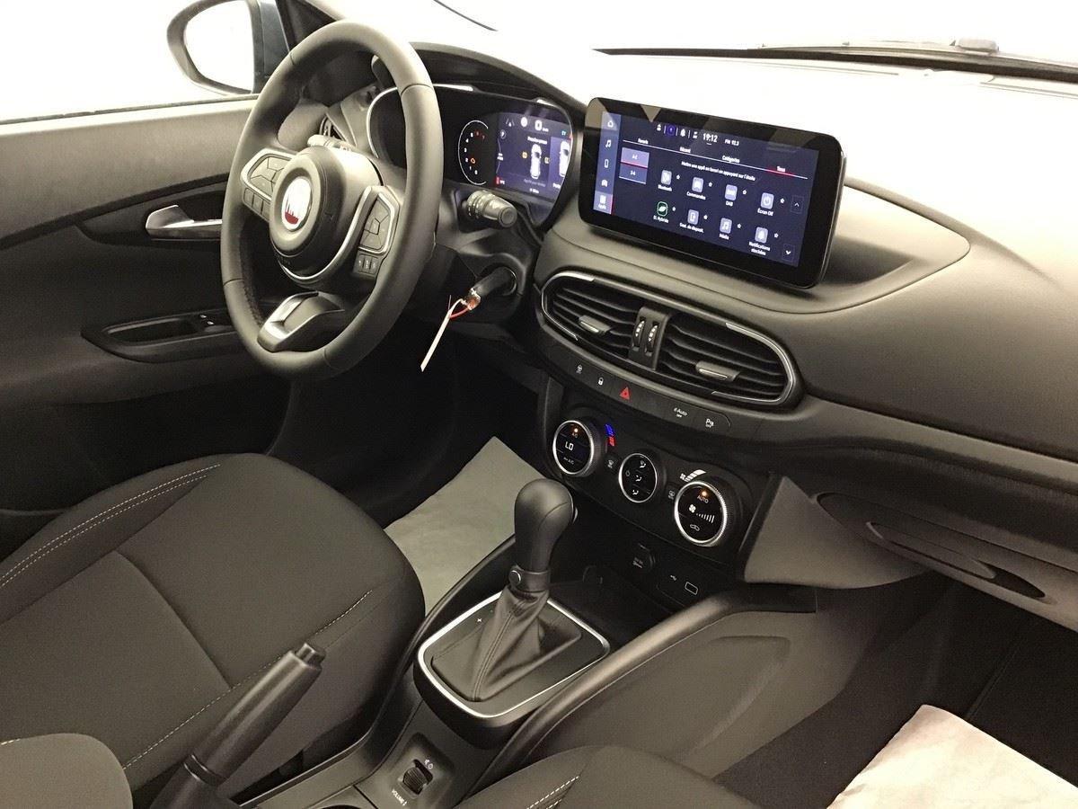 FIAT TIPO SW CROSS 1.5 HYBRID 130