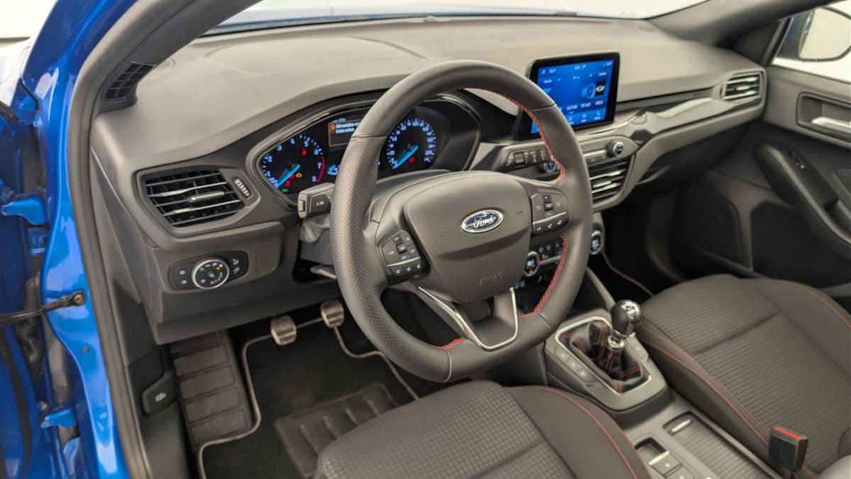 Ford Focus - Image 15