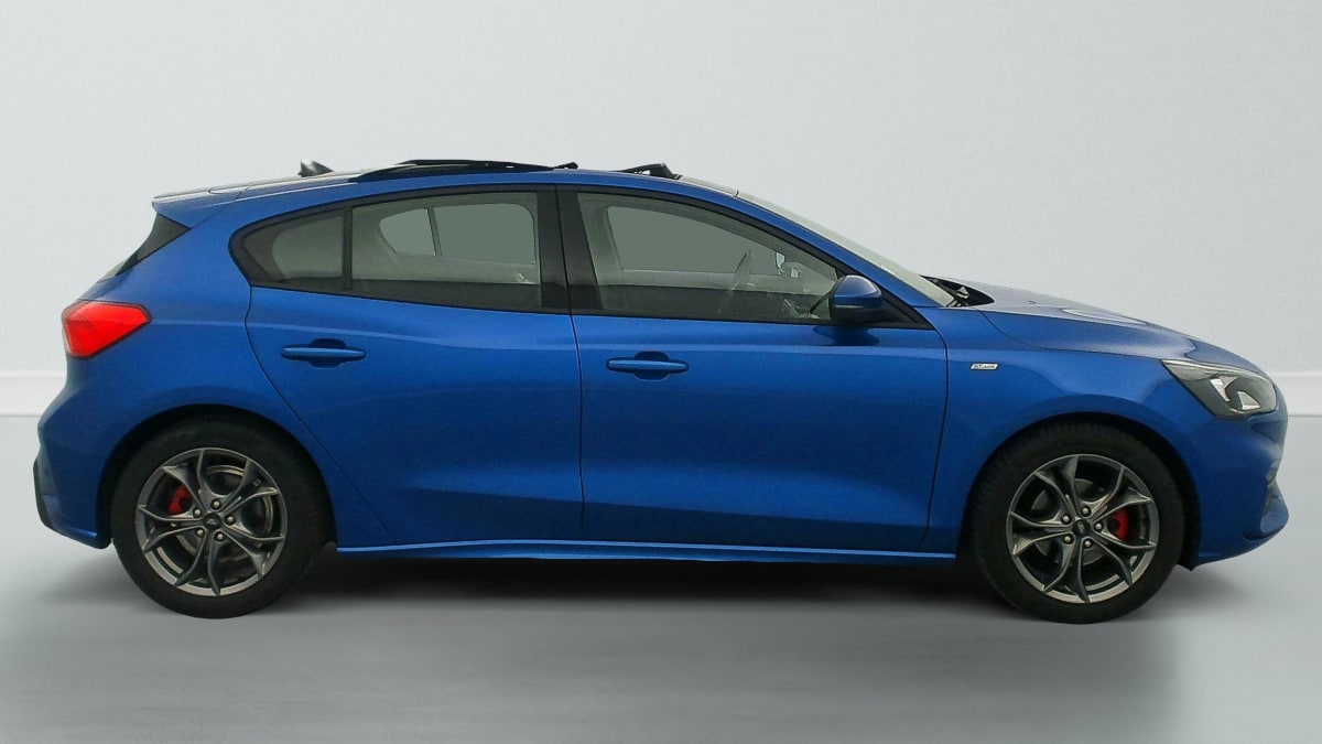 Ford Focus - Image 8