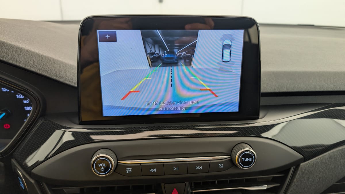 Ford Focus - Image 18