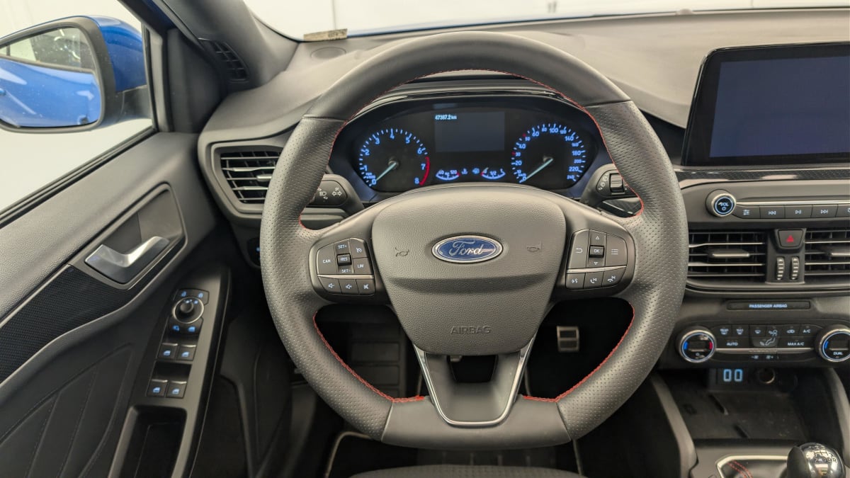 Ford Focus - Image 14