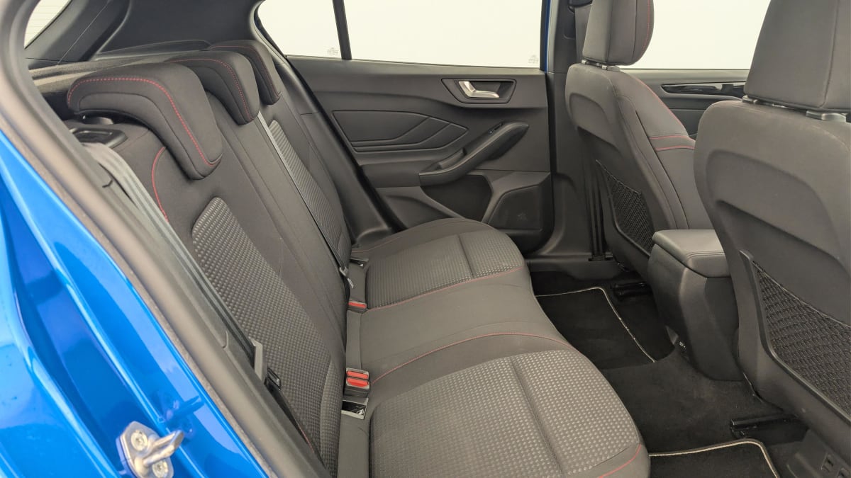 Ford Focus - Image 10