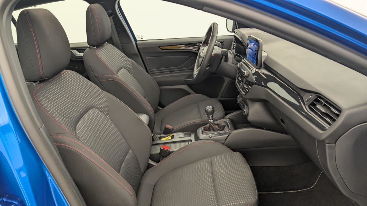 Ford Focus - Image 9