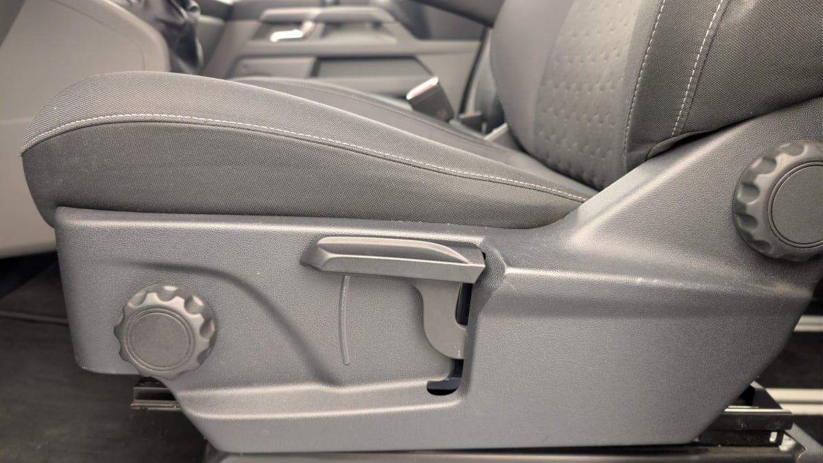 Ford Tourneo Custom - Image 21