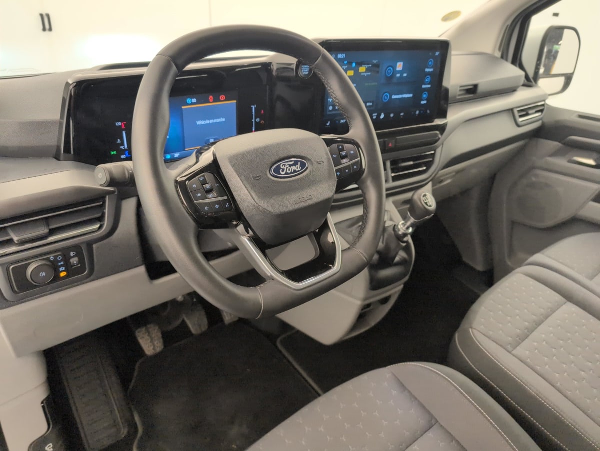 Ford Tourneo Custom - Image 14