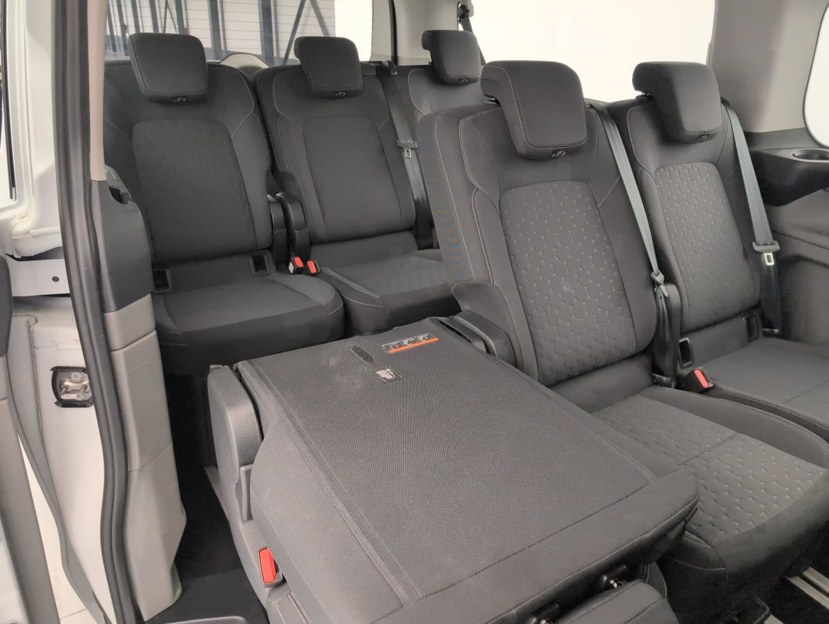 Ford Tourneo Custom - Image 10