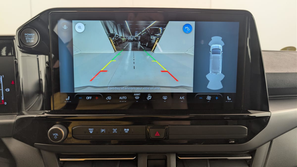 Ford Tourneo Custom - Image 17