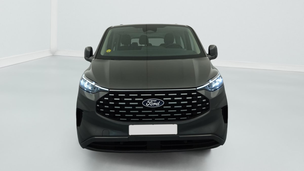 Ford Tourneo Custom - Image 2