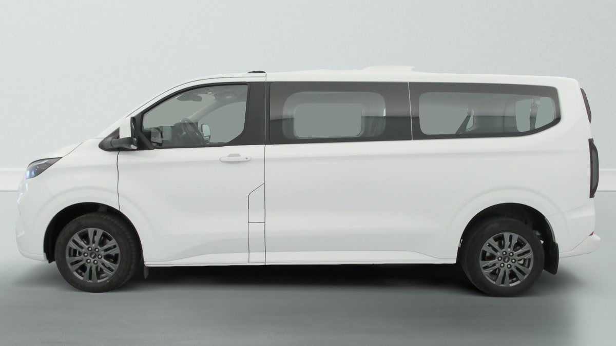 Ford Tourneo Custom - Image 4
