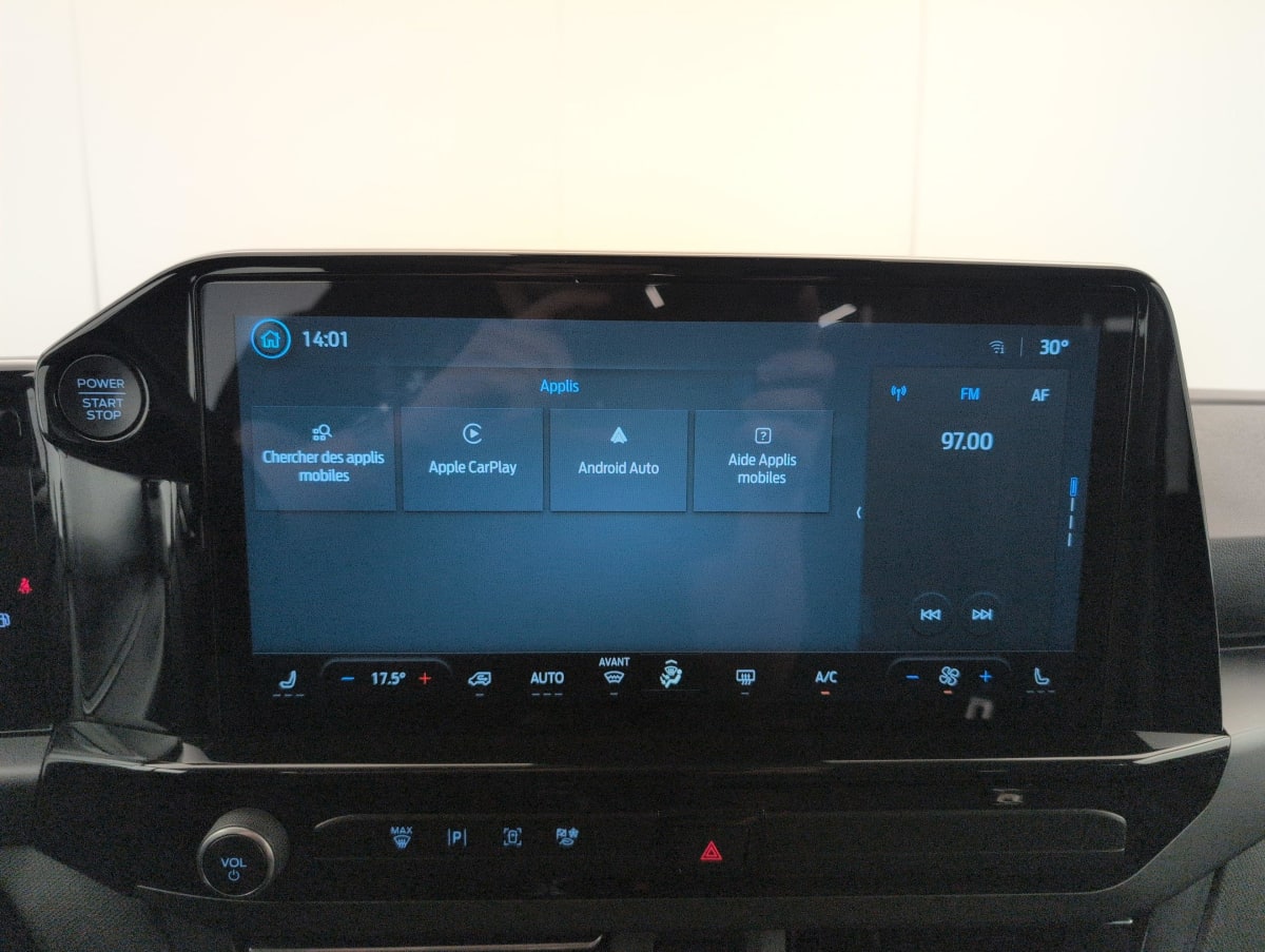 Ford Tourneo Custom - Image 18