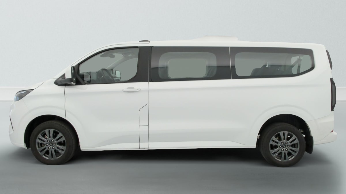 Ford Tourneo Custom - Image 4