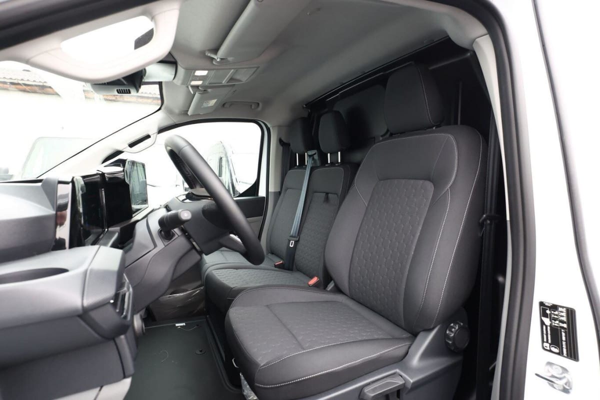 FORD TRANSIT CUSTOM E-TRANSIT CUSTOM 218 LIMITED 320L1