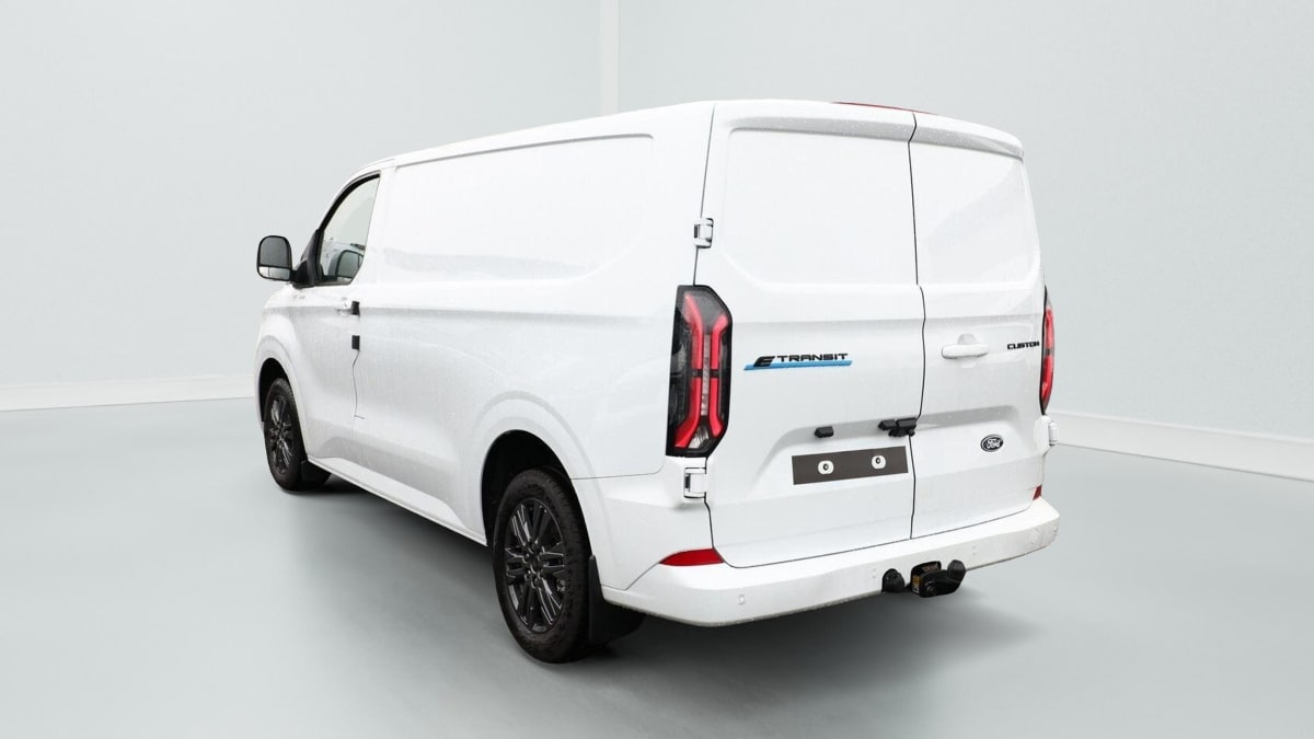 FORD TRANSIT CUSTOM E-TRANSIT CUSTOM 218 LIMITED 320L1 ATTEL