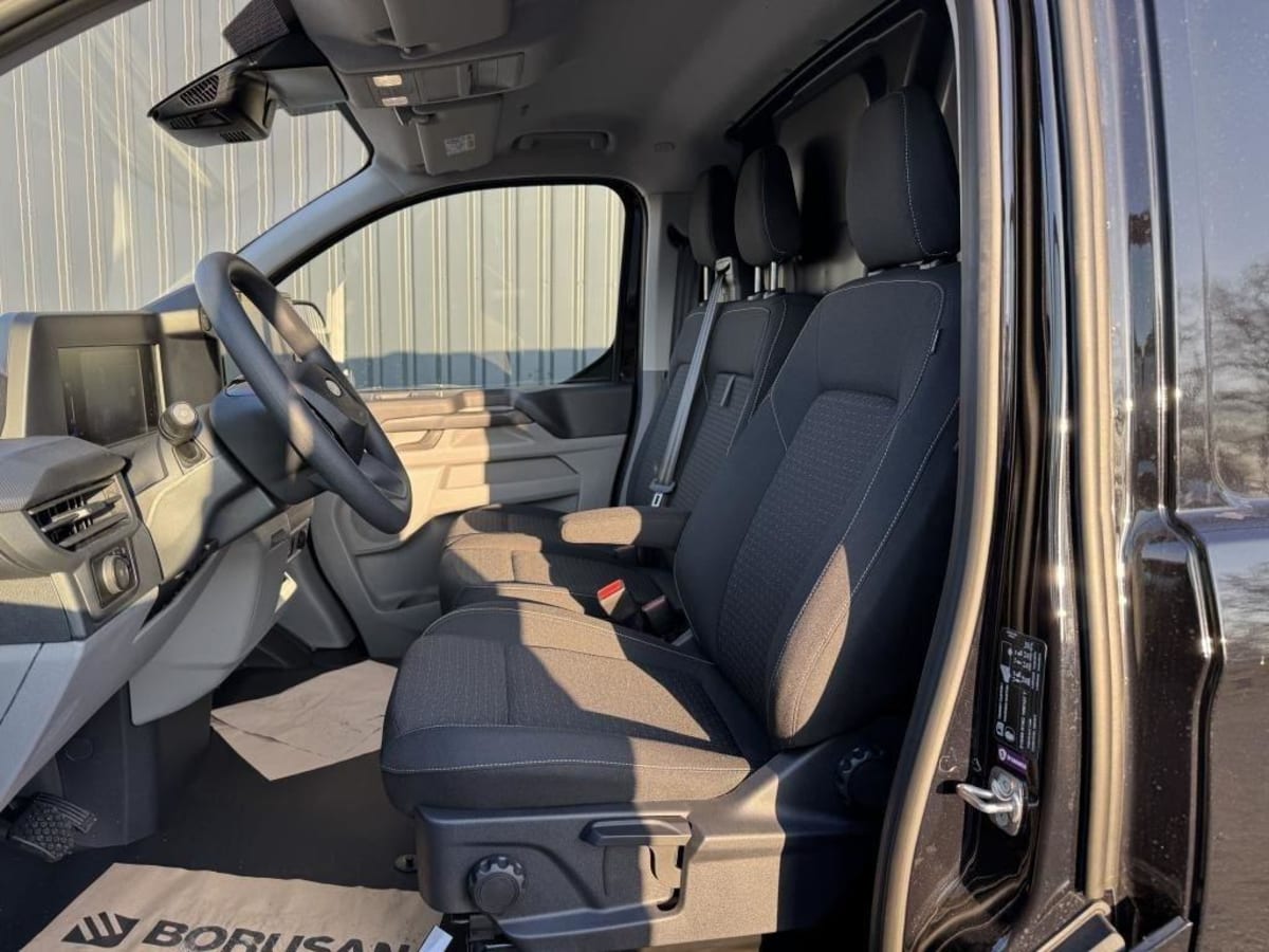 FORD TRANSIT CUSTOM FOURGON 320 L2H1 2.0 ECOBLUE 170 CH BVA8 TREND