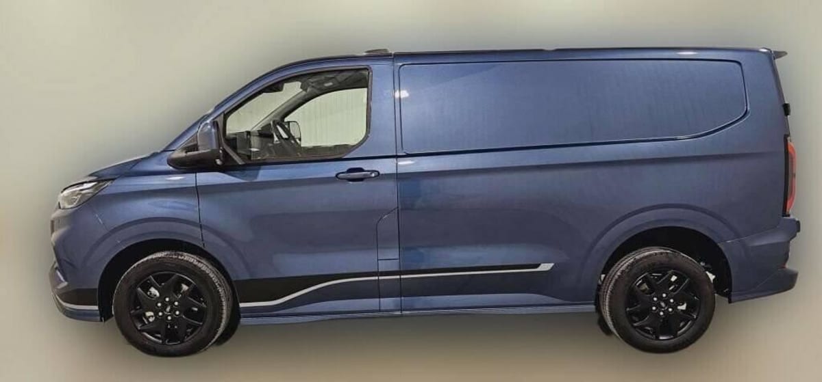 FORD TRANSIT CUSTOM FOURGON 300 L1H1 2.0 ECOBLUE 170 CH BVA8 SPORT