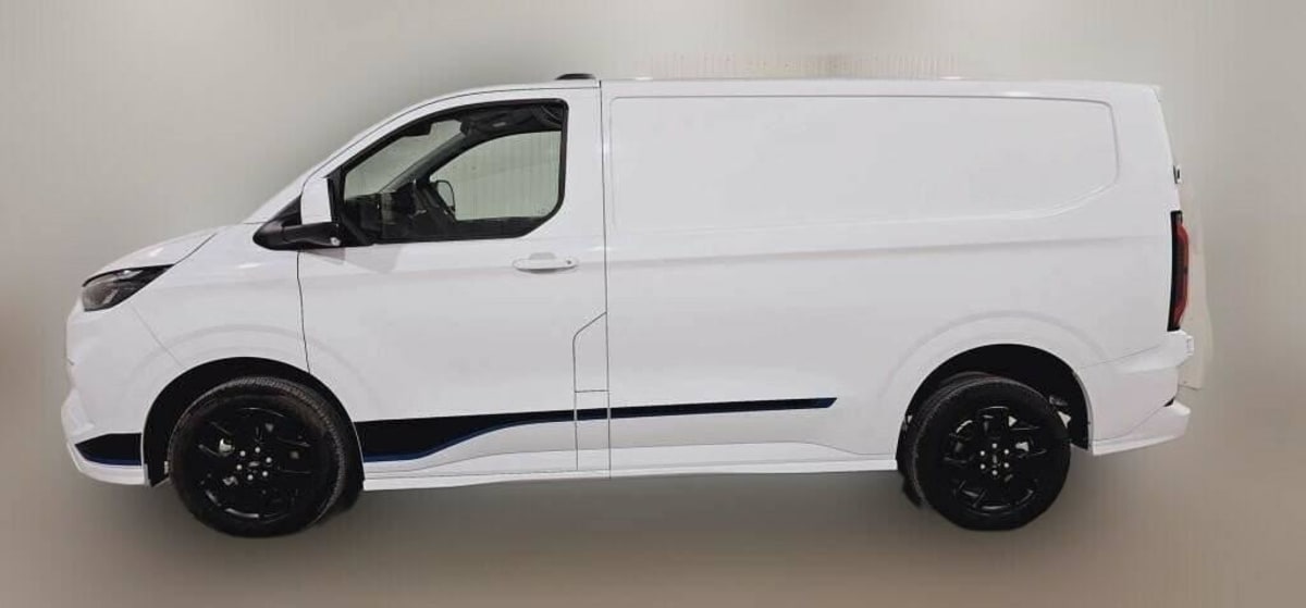 FORD TRANSIT CUSTOM FOURGON 300 L1H1 2.0 ECOBLUE 170 CH BVA8 SPORT