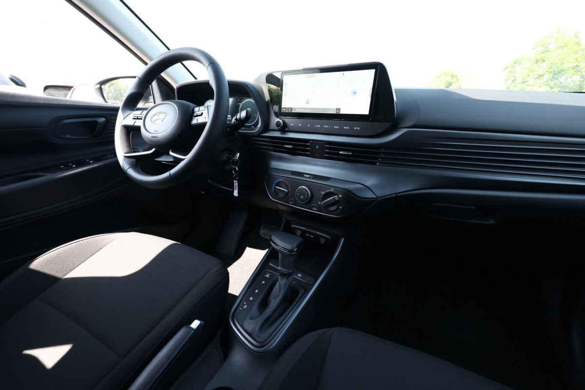 HYUNDAI I20 90 DCT