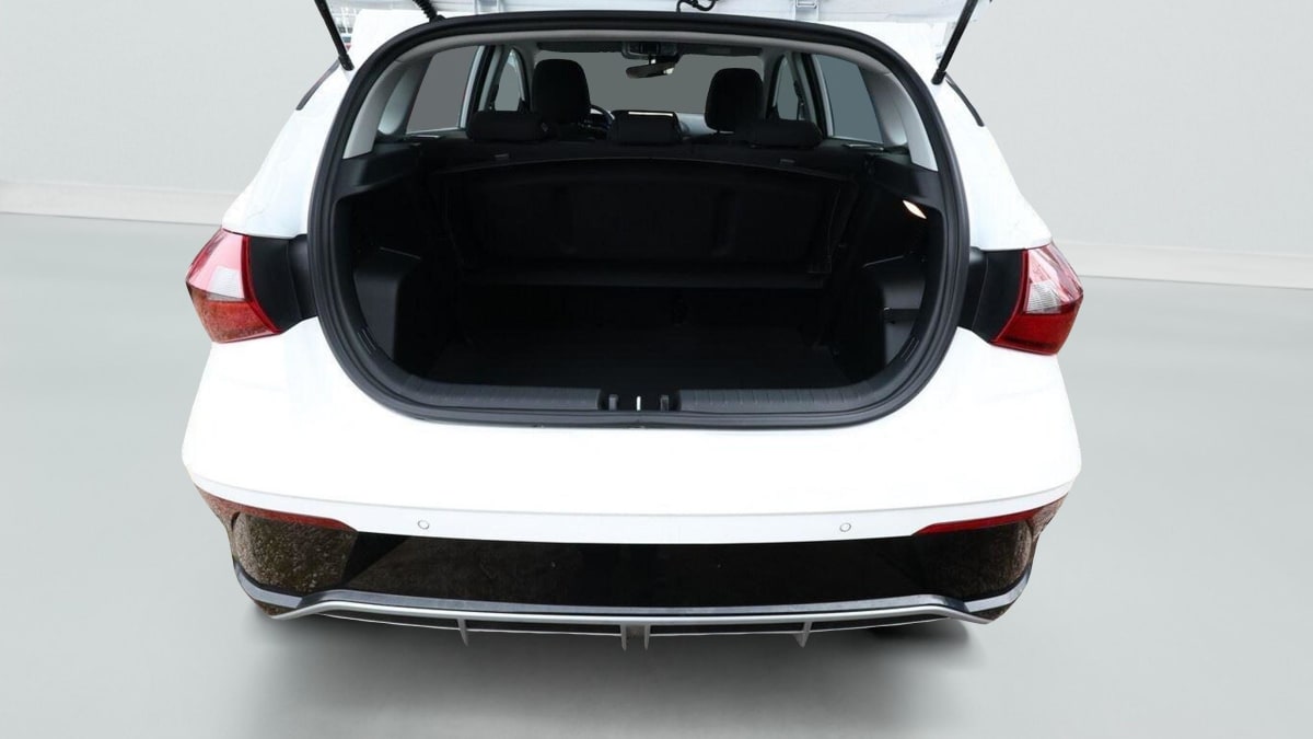 Hyundai i20 - Image 11