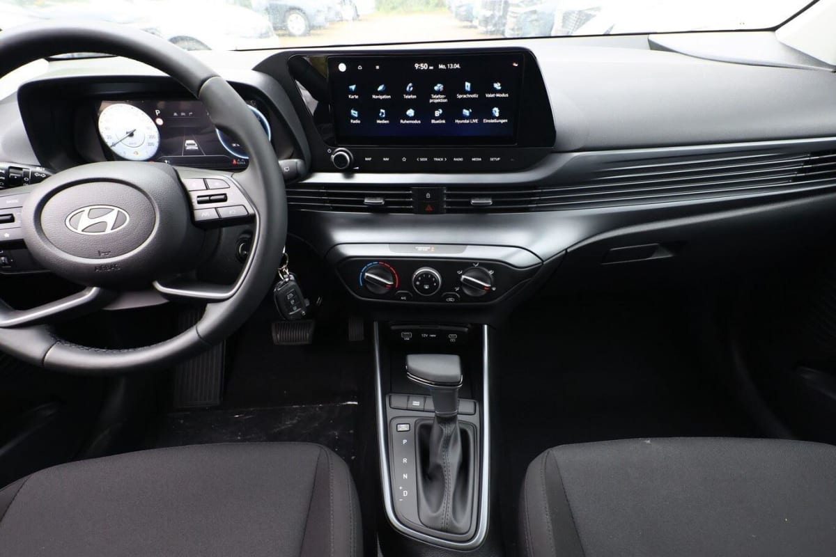 HYUNDAI I20 90 DCT