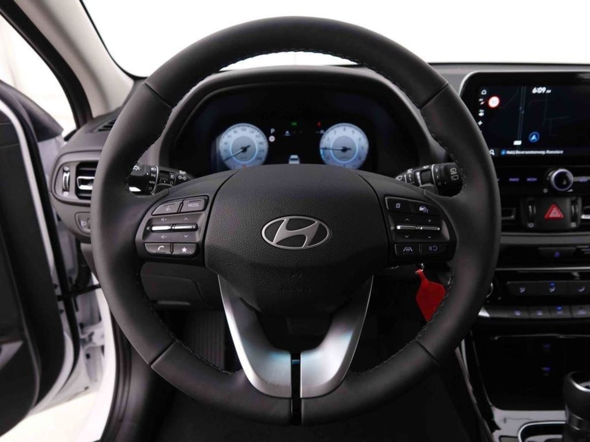 HYUNDAI I30 1.0 T-GDI 100 DCT GO