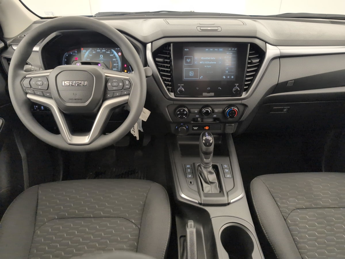 Isuzu D-MAX - Image 90