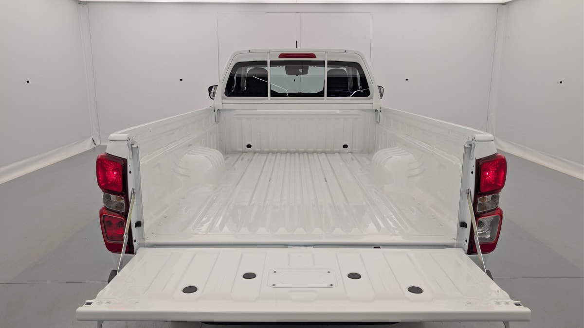 ISUZU D-MAX 2.2L SINGLE CABINE M T B-STRONG