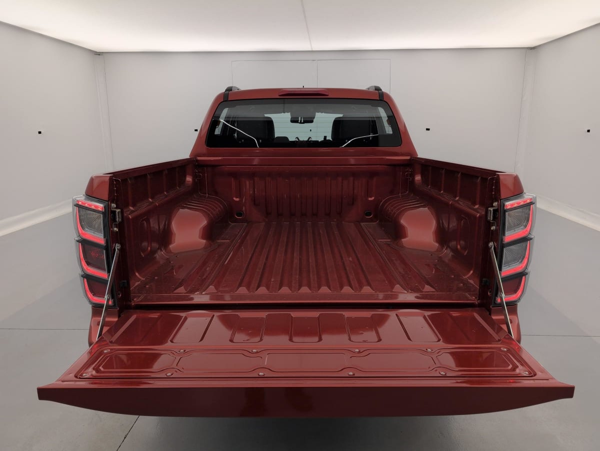 Isuzu D-MAX - Image 4