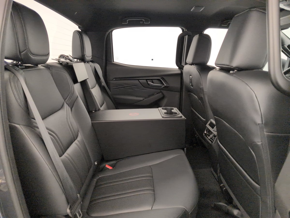 Isuzu D-MAX - Image 32