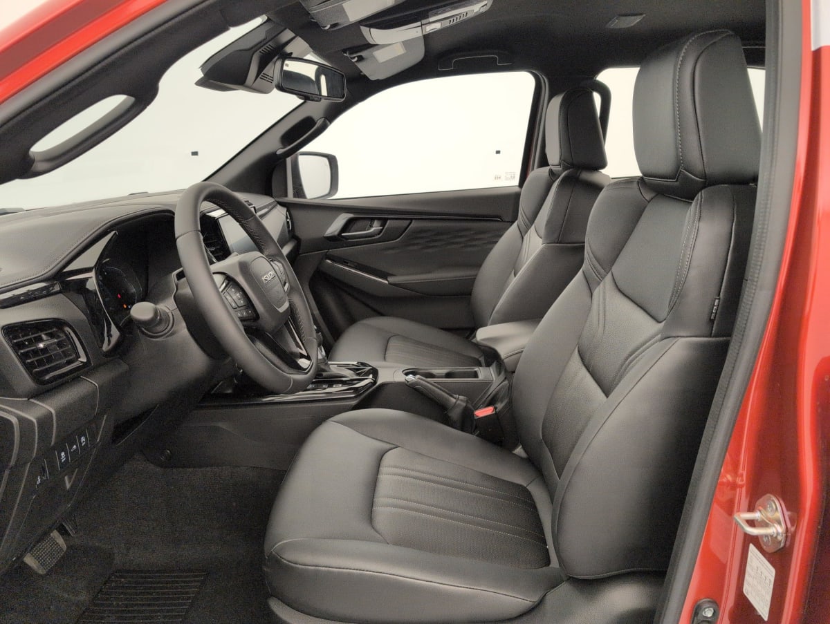 Isuzu D-MAX - Image 8