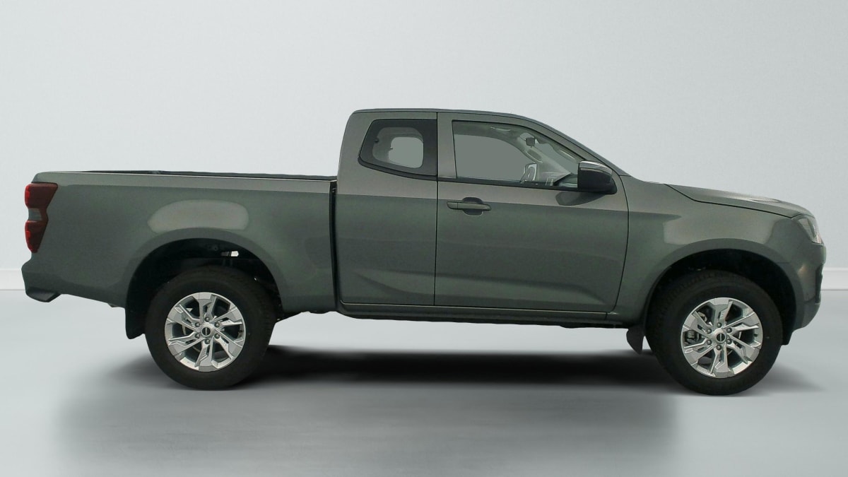 ISUZU D-MAX 2.2L SPACE CABINE M T EVOLUTION