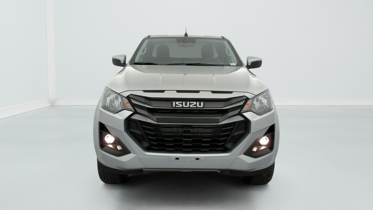 Isuzu D-MAX - Image 50