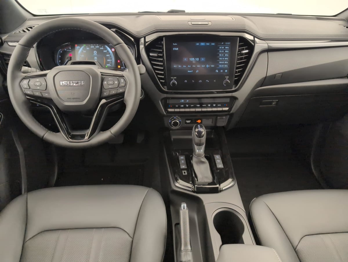 Isuzu D-MAX - Image 34